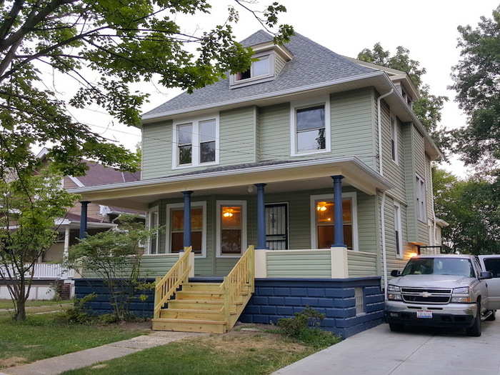 The home received a new roof, paint job, furnace, concrete driveway ...