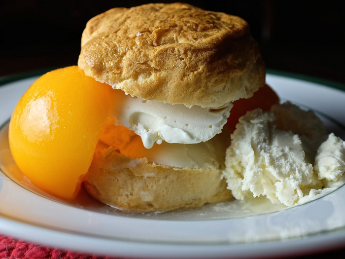 Hamilton was apparently particularly taken with the dessert served by Jefferson: vanilla ice cream "enclosed in a warm pastry, like a cream puff." The founder "positively exulted" the dish, according to historian Charles Cerami.