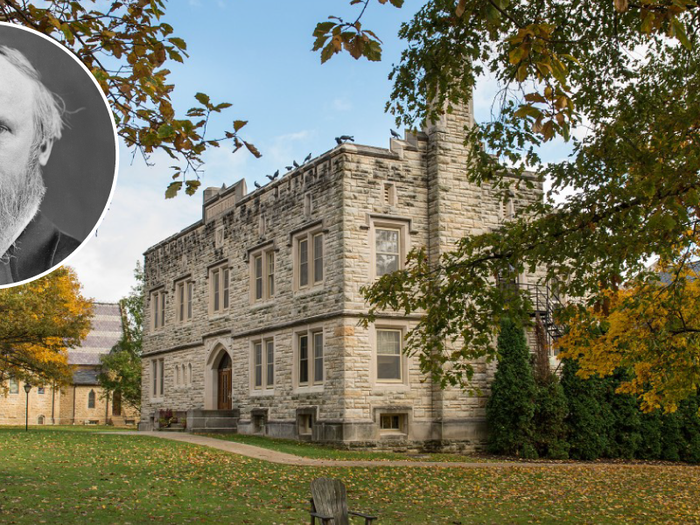 Kenyon College: One president