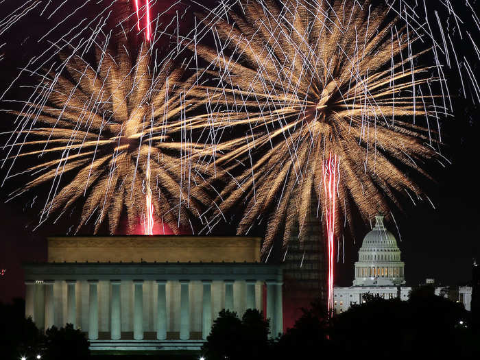 Glittering golden chandeliers use one of the oldest fireworks ingredients around: carbon.