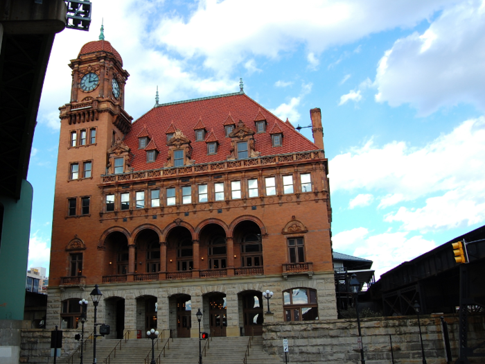 Virginia —The Main Street Station and Trainshed in Richmond