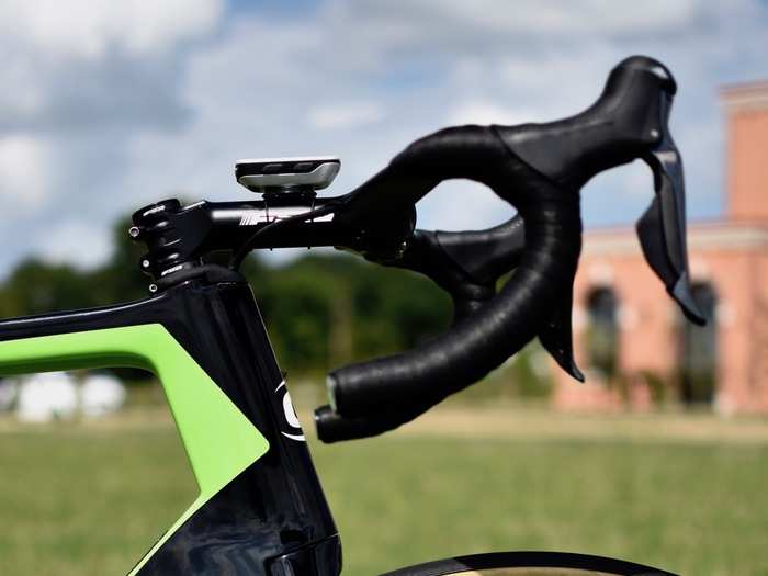 Cannondale says the oversize aero head tube makes the front end extra stiff for better power transfer when sprinting.