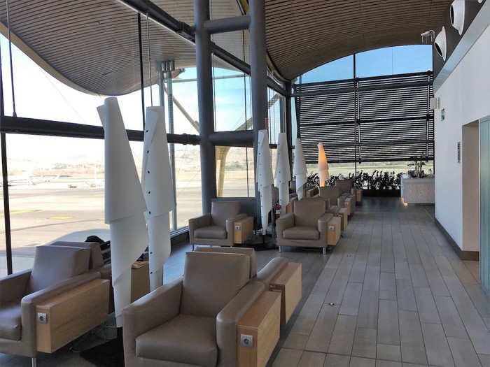 11. Neptuno Lounge (AENA VIP Lounge), Terminal 4, Madrid Barajas Airport — £26.40 ($35.38)