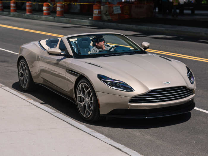 Do you agree that the DB11 Volante makes just as stunning an impression with the top dropped? To be honest, I think it looks sharper — and better than the coupé!