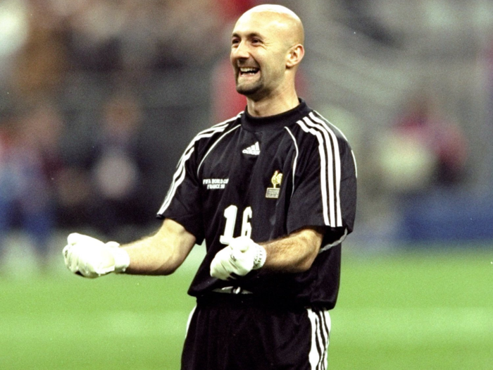 Fabien Barthez was a goalkeeper for Monaco. He won the Yashin Award for the Best Goalkeeper at the World Cup.