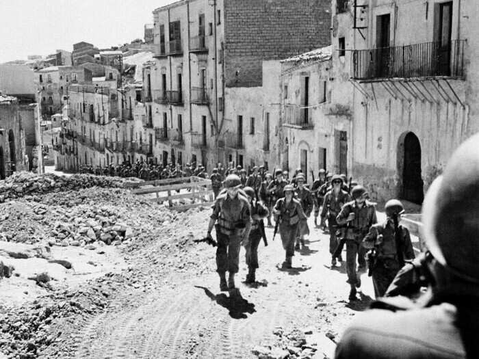 The Italian commander had pulled the other German Panzer division out of western Sicily, leaving behind Italian troops with little interest in fighting. The US advance met little resistance. It took only 72 hours to capture Palermo itself, and by July 24, the US Seventh Army controlled the entire western half of the island.