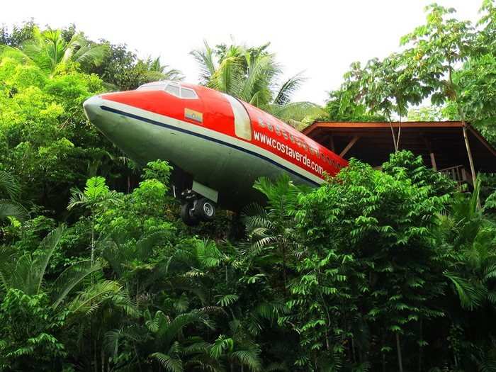 Former flight attendant Faith Mulvihill, the owner and leasing agent of the 727 Fuselage home, told Business Insider that the unique facilities are the brain child of Hotel Costa Verde owner Allan Templeton.