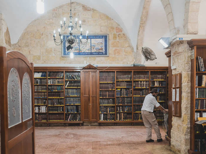 In keeping with Jewish tradition, the inside of the Jewish side of the Tomb of the Patriarchs is minimal. Rather than the sumptuous carpets you