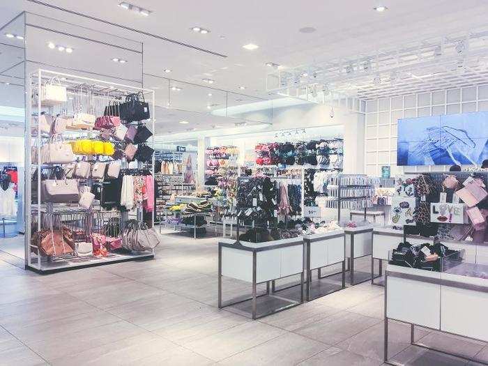 A huge part of the store was dedicated to accessories, with purses, hats, jewelry, and other small products on display in the areas surrounding the register.