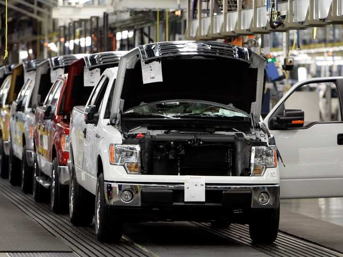 The best-selling vehicle in the United States since 1986 and the best selling pickup since 1977, the Ford F-150 is the 13th generation of Ford’s F Series.