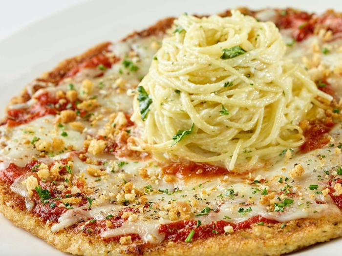 7. The Cheesecake Factory: Chicken Parmesan "Pizza Style" (1,870 calories)