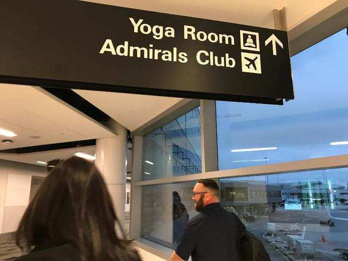 6. San Francisco International Airport, International Terminal (U.S.A.) — Yoga Room