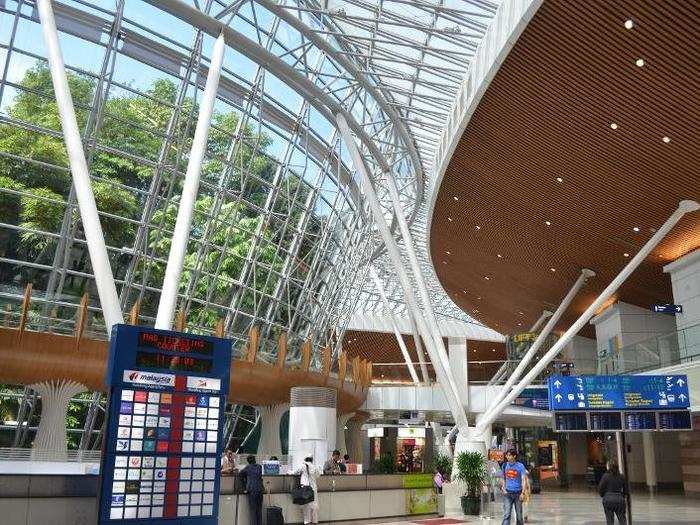 5. Kuala Lumpur International Airport (Malaysia) — Jungle boardwalk