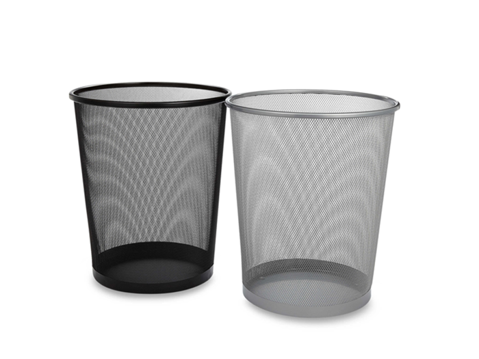 A little wastebasket to keep your room clean