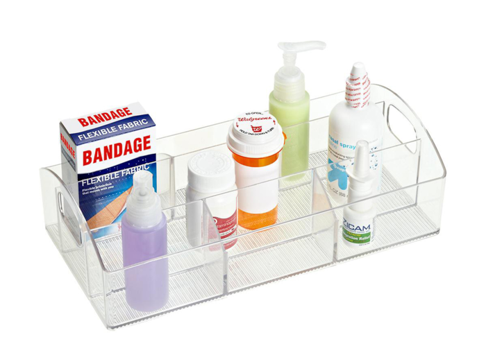 A transportable organizer for your medicine cabinet