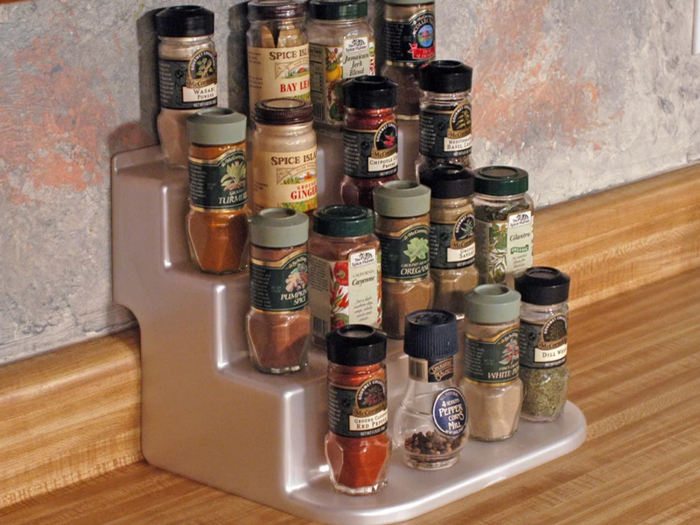 A simple shelving display to help arrange your spices