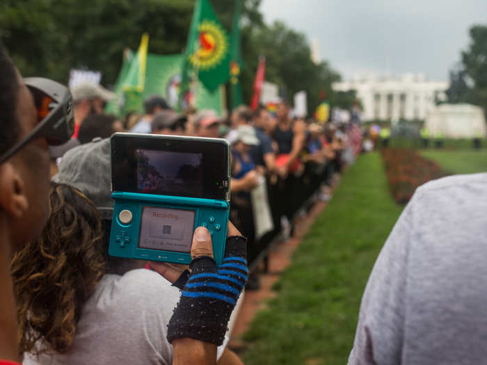 Waiting for the white supremacists at Lafayette Park were thousands more counter-protesters.