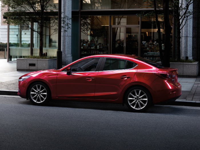 19. Mazda3: 35,796. -10.1%
