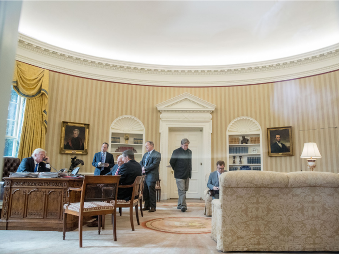 Trump displays portraits of George Washington, Alexander Hamilton, Thomas Jefferson, Andrew Jackson, and Abraham Lincoln.