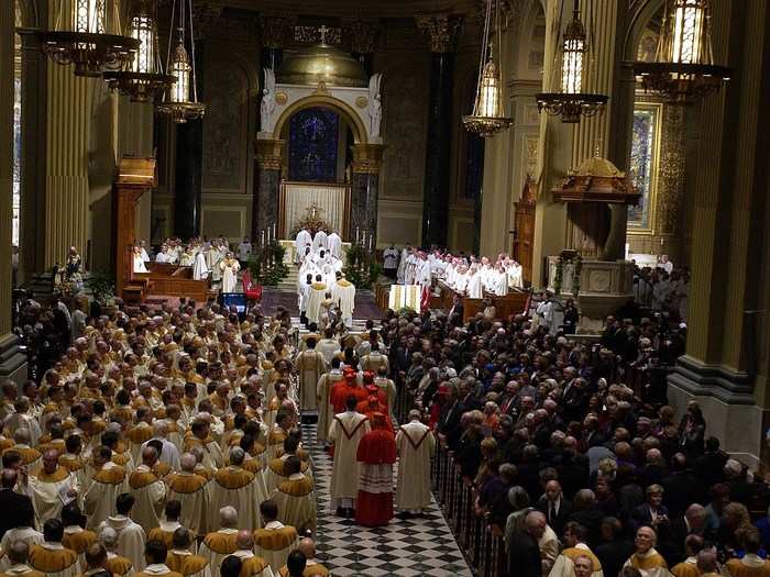 The two were married in 2001 at the Cathedral Basilica of Saints Peter and Paul in Philadelphia. It was reportedly a "decadent affair" — the cake was so big it had to be cut into pieces so it could fit in the door.