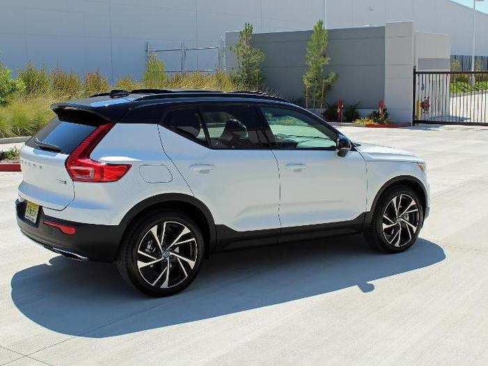 The 2019 Volvo XC40 hits a sweet spot in the compact luxury SUV segment - and it