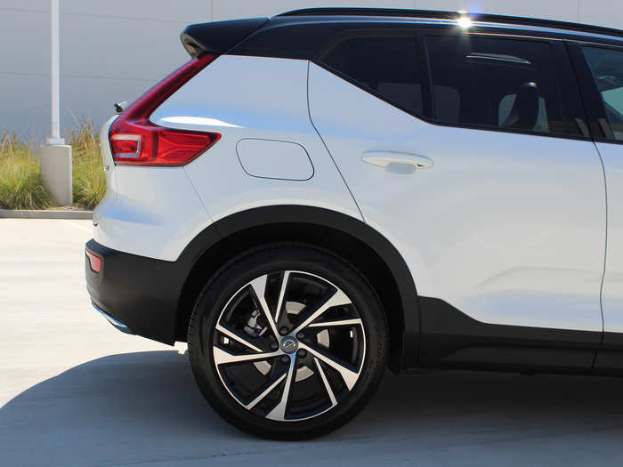 The 2019 Volvo XC40 hits a sweet spot in the compact luxury SUV segment - and it