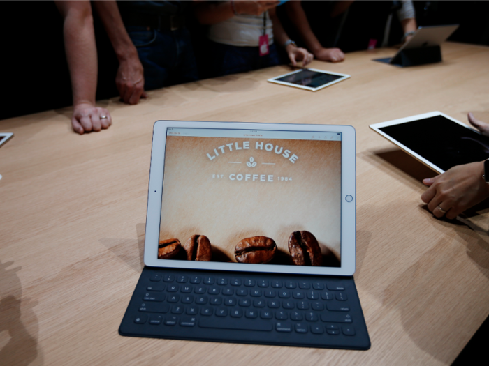 This means the current 10.5-inch iPad Pro could stay the same size, but will sport an 11-inch screen.