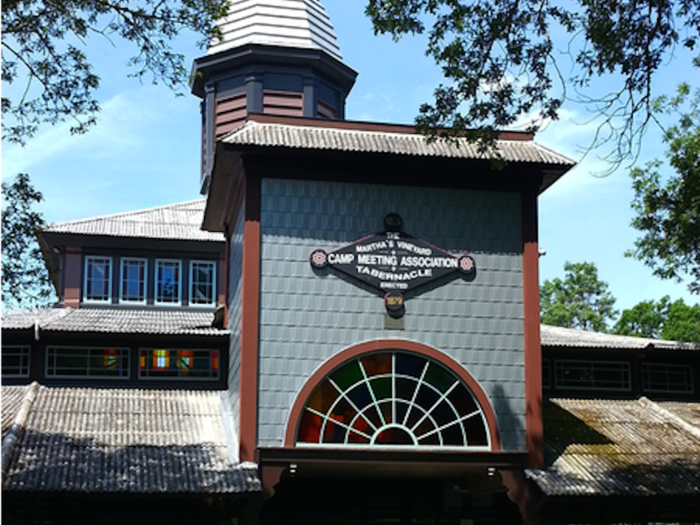 Oak Bluffs also features a cavalcade of galleries, boutiques, bars, and restaurants.