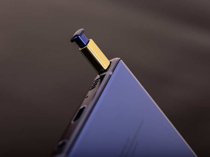 5. The Galaxy Note 9 features a useful accessory the Galaxy S9 doesn