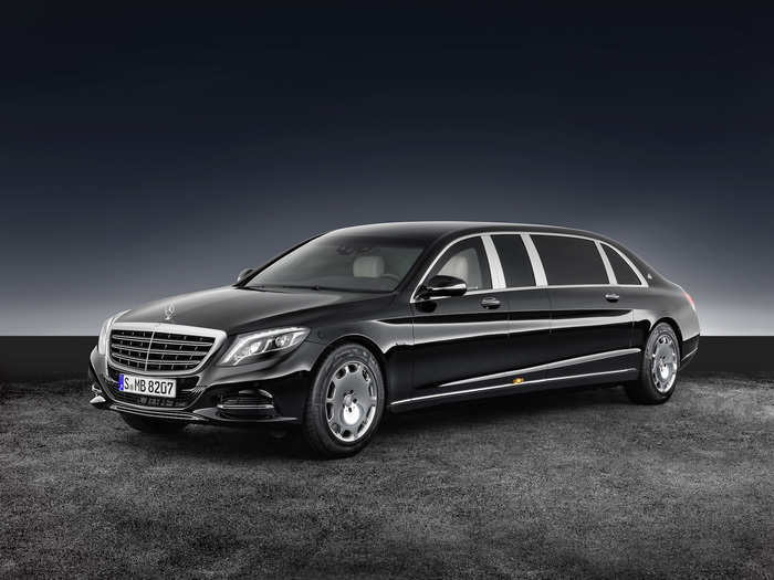 But the Aurus Senat bears a striking similarity to the Mercedes-Maybach S600 Pullman Guard, especially the interiors.