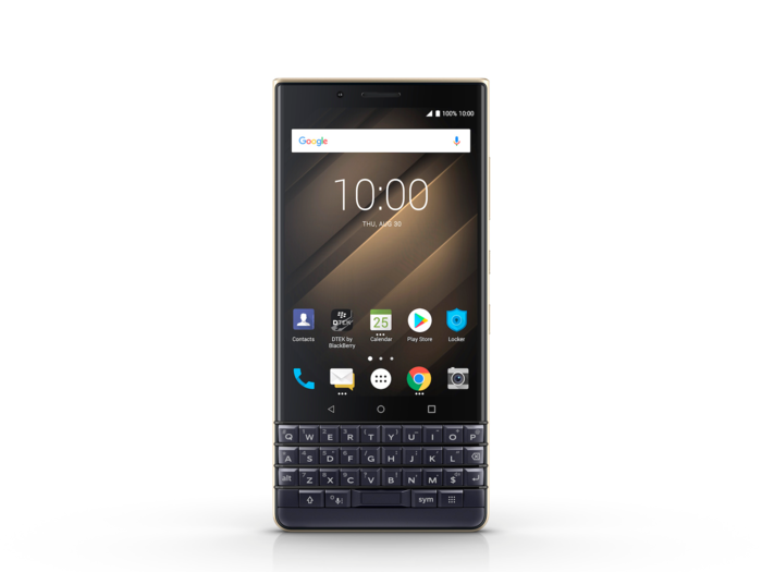 The BlackBerry Key2 LE runs Android 8.1 Oreo out of the box, just like the BlackBerry Key2.