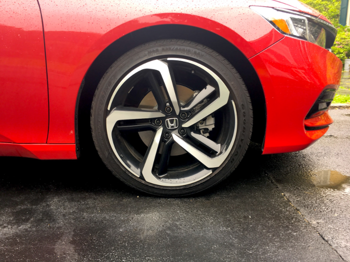 11. These 19-inch alloy wheels look awesome.