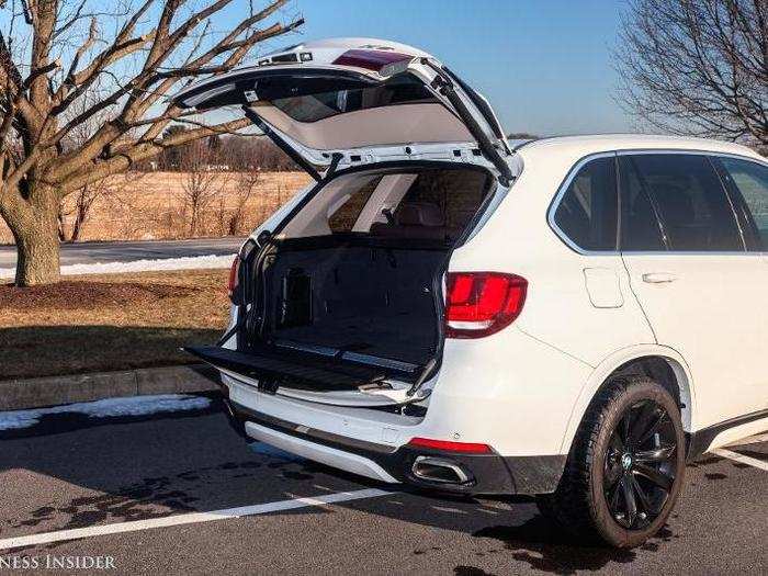 On a side note, the presence of a true Range Rover-esque tailgate proved to a surprisingly popular feature with the Business Insider staff. It was particularly helpful for tailgating (naturally) and impromptu fast food photo shoot.