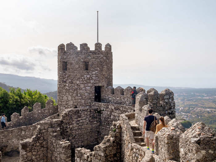 The castle was fought over by the Moors and Christians for centuries until Afonso I, the first king of Portugal, conquered Lisbon. The castle