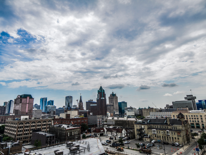 It also features unique views of the Milwaukee skyline.