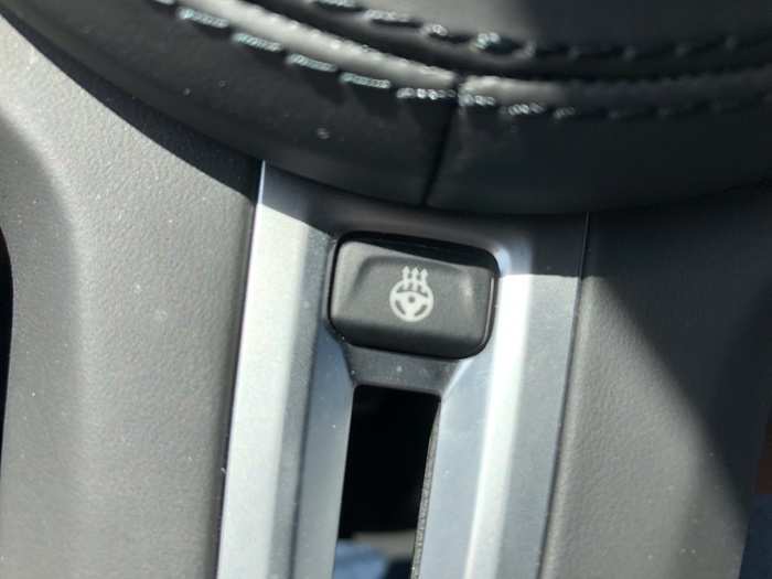 ... a heated steering wheel ...