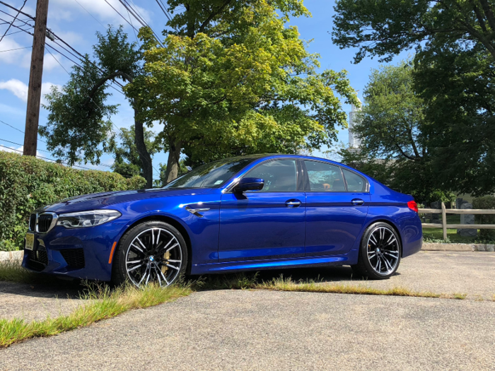 ... and the sleek beltline that extends from the front haunches all the way to the tail lights.