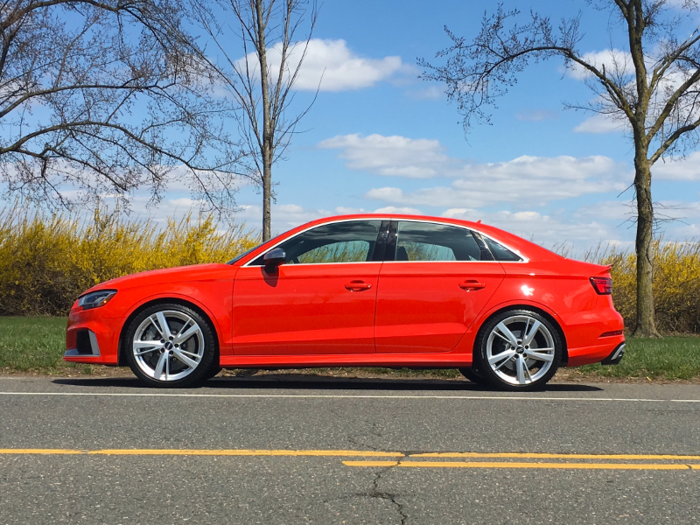 The RS3 is a truly compact affair at just 176.3 inches long. That