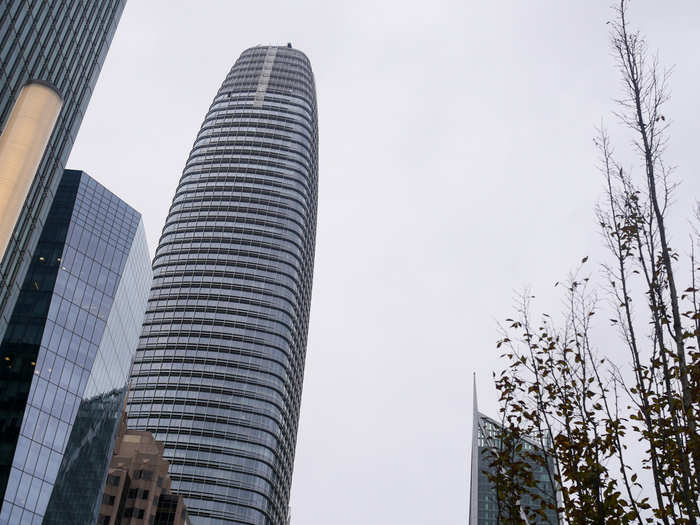 A quick look around, and up at the imposing Salesforce tower, reminded me where I was.