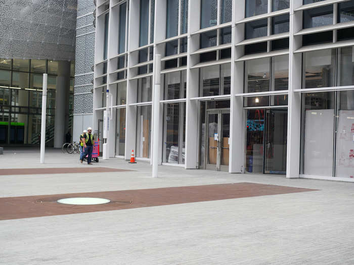 The transit center has a street-level entrance directly across from the new Salesforce Tower that provides easy access for the company