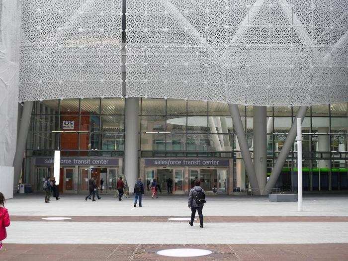 The main building consists of five levels, including the rooftop park and the Grand Hall on its ground level.