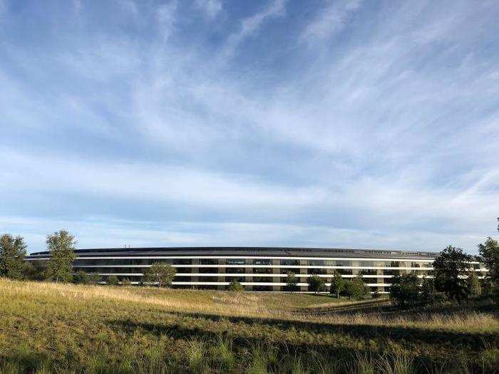 8:02: Another shot of Apple Park.