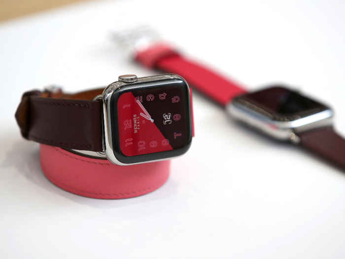 There are a few key design differences between the two watches. The Apple Watch Series 4 has a bigger case size than the Apple Watch Series 3, and it also has a bigger screen.