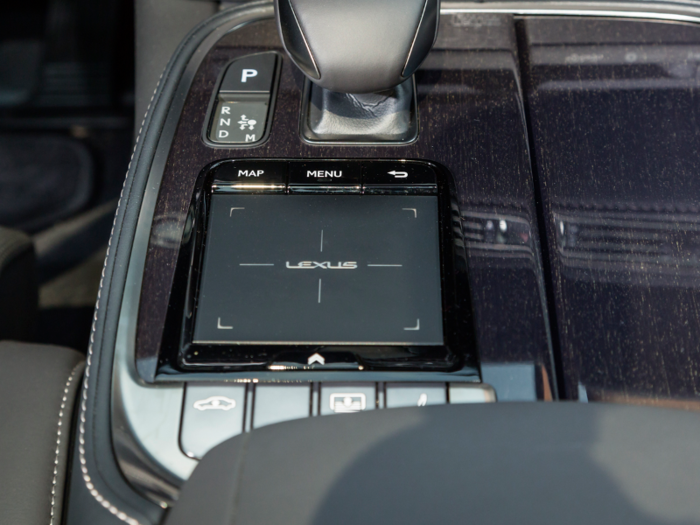 In recent years, Lexus has struggled to come up with an effective input method for its infotainment systems. The puck proved to be a bit tedious to use so in 2015, they rolled out this touchpad system. Well, it hasn