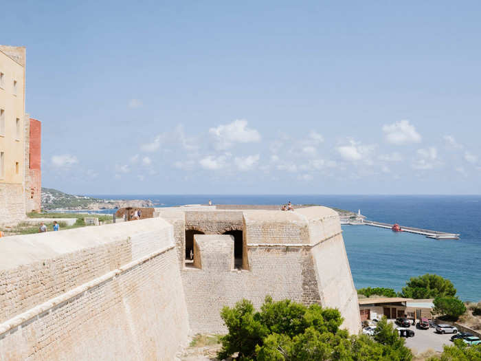 At the time, the island was suffering frequent attacks from Ottoman pirates. The solution was to build the walls and towers that still surround Dalt Villa.