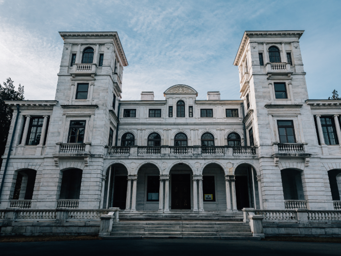 The Swannanoa mansion in Lyndhurst, Virginia, was built in 1912 by railroad millionaire James H. Dooley, who reportedly built it for his wife.