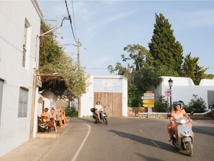 Dotted throughout the countryside are small villages that became famous in the 1960s and 1970s as hippy enclaves, like San Carlos. They