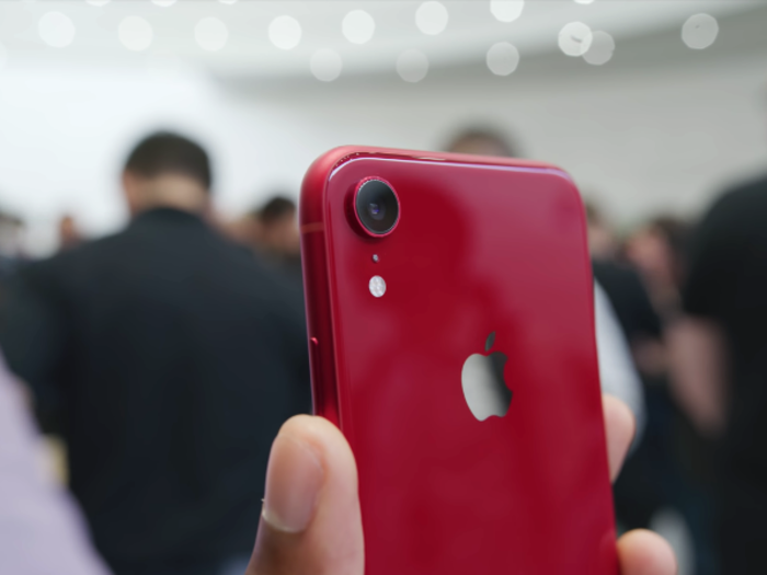 From an angle, you can see how this phone gives off serious Ferrari vibes.