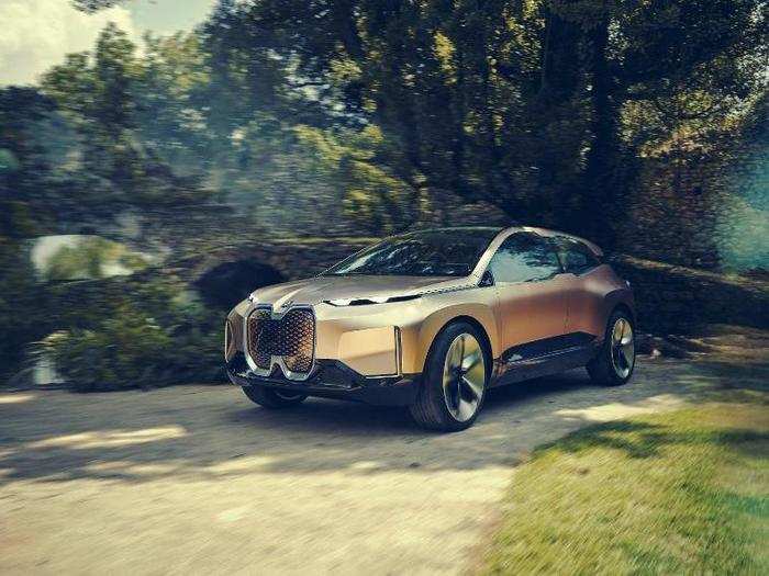 BMW plans to release the car to the market in 2021.