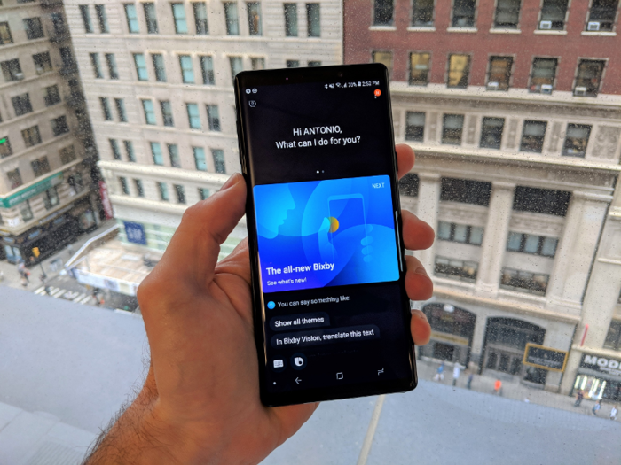 Both the Note 9 and XS Max contain smart assistants to help with search queries, timers, messages, and more.